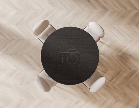 Téléchargez les photos : Vue du dessus de la maison beige salon intérieur avec table et chaises en bois noir, plancher de bois franc. Salle à manger élégante avec mobilier minimaliste. rendu 3D - en image libre de droit