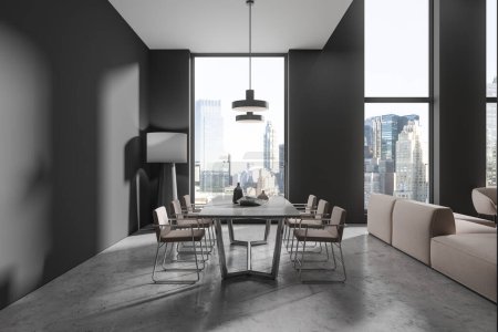 Foto de Hogar oscuro salón interior con mesa de comedor y sillas, sofá beige en zona de relax. Moderno hall en apartamento con muebles y ventana panorámica a los rascacielos de Nueva York. Renderizado 3D - Imagen libre de derechos