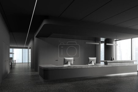 Téléchargez les photos : Intérieur de réception gris avec ordinateurs PC sur le bureau, vue latérale sol en granit foncé. Espace de travail avec table et fauteuils près des gratte-ciel panoramiques de Singapour. rendu 3D - en image libre de droit