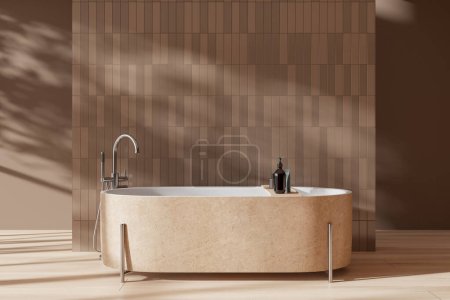 Téléchargez les photos : Élégant intérieur de la salle de bain de l'hôtel avec baignoire en pierre beige et accessoires, parquet. Bain ou spa dans un appartement de luxe avec espace de copie mur de tuiles vides. rendu 3D - en image libre de droit