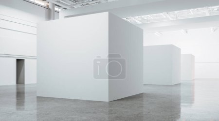 Téléchargez les photos : Galerie d'entrepôt à espace ouvert blanc avec maquette de grandes boîtes en rangée, vue latérale sol en béton léger. Loft industriel pour la performance artistique ou exposition. rendu 3D - en image libre de droit