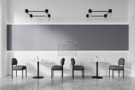 Foto de Interior de restaurante moderno con paredes blancas y grises, suelo de hormigón y acogedoras mesas cuadradas con sillas grises. renderizado 3d - Imagen libre de derechos