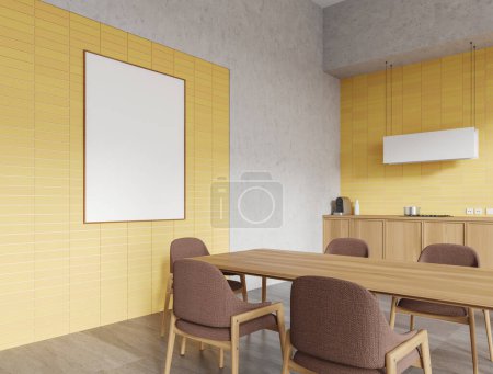 Téléchargez les photos : Vue d'angle de l'intérieur de la cuisine maison avec table et chaises, sol en béton. Coin cuisine et repas avec armoire et ustensiles de cuisine. Affiche de toile maquillée sur mur de tuiles jaunes. rendu 3D - en image libre de droit