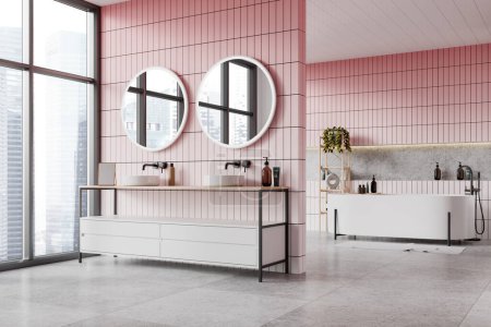 Foto de Esquina de baño moderno con paredes de baldosas de color rosa, suelo de baldosas, acogedor lavabo doble con dos espejos redondos y cómoda bañera blanca en el fondo. renderizado 3d - Imagen libre de derechos