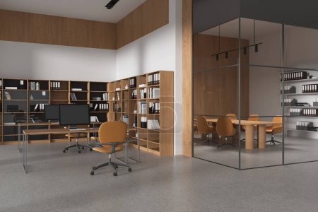 Foto de Esquina de la moderna oficina de espacio abierto con paredes blancas y de madera, suelo de hormigón, escritorios de ordenador con sillas amarillas y sala de conferencias junto a ella. renderizado 3d - Imagen libre de derechos