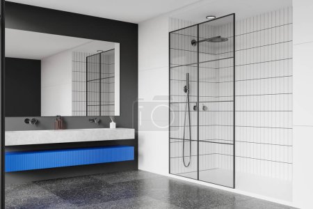Téléchargez les photos : Vue en angle de l'intérieur moderne de la salle de bain de l'hôtel avec double lavabo et miroir, cloison en verre et douche avec mur de tuiles. Espace de baignade dans un appartement élégant. rendu 3D - en image libre de droit