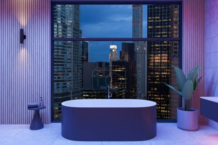 Téléchargez les photos : Neon hôtel salle de bain intérieure avec baignoire et table d'appoint avec plante. Espace de baignade dans un appartement moderne avec éclairage nocturne et fenêtre panoramique sur les gratte-ciel de Bangkok. rendu 3D - en image libre de droit