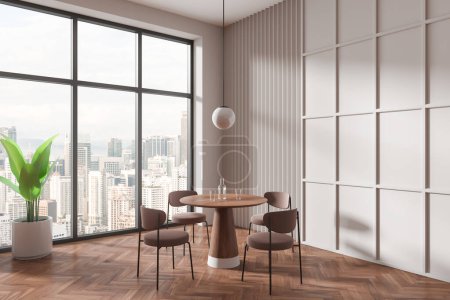 Téléchargez les photos : Espace repas moderne avec table et chaises, parquet, vue panoramique sur la ville, style minimaliste, concept d'intérieur contemporain. Rendu 3D - en image libre de droit