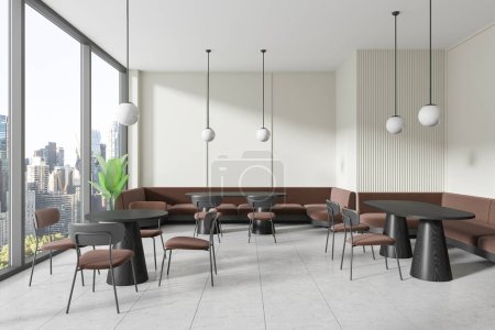Téléchargez les photos : Intérieur moderne de café avec des meubles élégants, de grandes fenêtres et une vue sur le paysage urbain en arrière-plan, représentant l'ambiance gastronomique haut de gamme. Rendu 3D - en image libre de droit