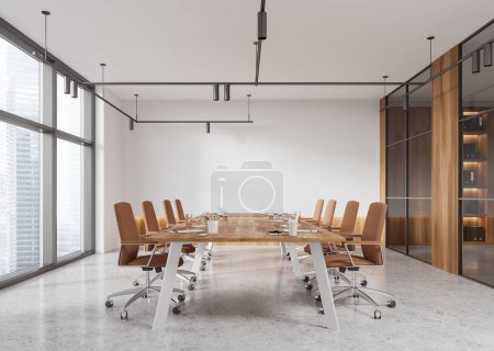 Foto de Elegante interior de la reunión con sillones y tablero de conferencias, piso de hormigón. Espacio de negociación Ceo con ventana panorámica de los rascacielos de Singapur. Renderizado 3D - Imagen libre de derechos
