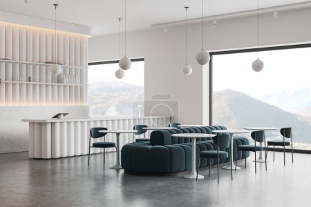 Foto de Vista de esquina del interior de la cafetería con mesas de comedor y sillas en fila, sofá azul en piso de hormigón gris. Cafetería blanca y ventana panorámica al campo. Renderizado 3D - Imagen libre de derechos
