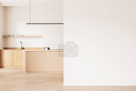 Téléchargez les photos : Élégant bar intérieur avec îlot et armoire de cuisson avec évier et étagère, design minimaliste de la cafétéria avec meubles en bois. Maquette vide mur d'espace de copie. rendu 3D - en image libre de droit
