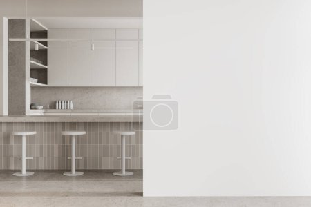 Modernes Kücheninterieur mit Hockern, weißen Schränken und Arbeitsplatte vor einem minimalistischen und hellen Hintergrund. Wandattrappe. 3D-Rendering. 