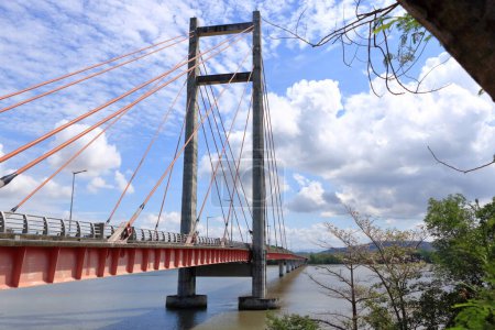 Foto de Una hermosa vista del Puente de la amistad Taiwán en Costa Rica - Imagen libre de derechos