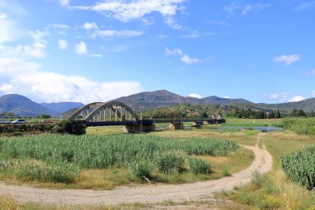 Foto de 22 de mayo de 2023 - Villaputzu, Cerdeña en Italia: Vista al puente de hierro, il Il ponte di ferro - Imagen libre de derechos
