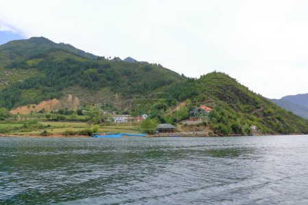 Siedlung am See Koman, Albanien