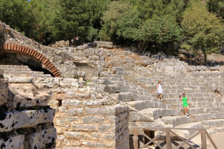 Téléchargez les photos : 17 septembre 2023 - Butrint en Albanie : visite de la ville en ruine, patrimoine mondial de l'UNESCO - en image libre de droit