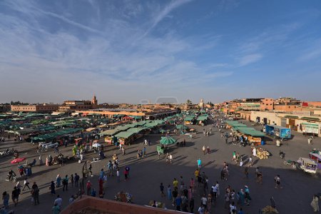 Foto de Jamaa el Fna Square en Marrakech, Marocco en un día general - Imagen libre de derechos