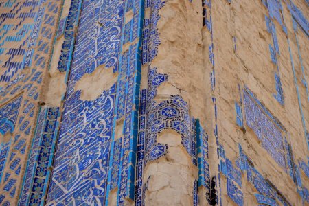 Detalle decorativo del mausoleo de Jahongir, Uzbekistán. Foto de alta calidad