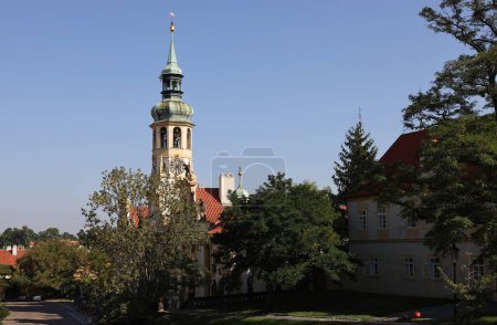 Téléchargez les photos : Le couvent Loreto à Prague. Photo de haute qualité - en image libre de droit