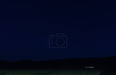 Foto de Cielo estrellado en la noche mongola. Foto de alta calidad - Imagen libre de derechos