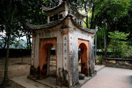 Téléchargez les photos : Détail du complexe du temple King Dinh et Le Hoan à Ninh Binh, Vietnam. Photo de haute qualité - en image libre de droit