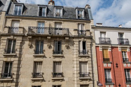 Téléchargez les photos : Magnifiques bâtiments et rues de Paris - en image libre de droit