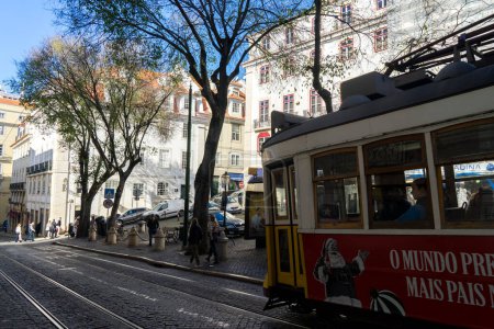 Téléchargez les photos : 25.12.23.Potugal .Magnifique Lisbonne. Belle architecture et nature de la magnifique ville - en image libre de droit