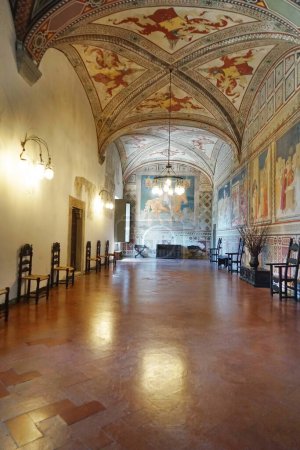 Foto de Great hall in the Malaspina castle in Fosdinovo, Tuscany, Italy - Imagen libre de derechos