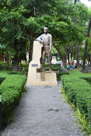 Foto de MANILA, PH - JUNE 16 - Emilio Jacinto statue on June 16, 2022 in Manila, Philippines. Emilio Jacinto was a Filipino general during the Philippine Revolution. - Imagen libre de derechos