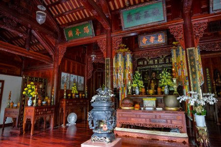 Téléchargez les photos : Hué, Vietnam - 25 décembre 2022 : Vues de la pagode Tu Hieu à Hué, Vietnam. - en image libre de droit