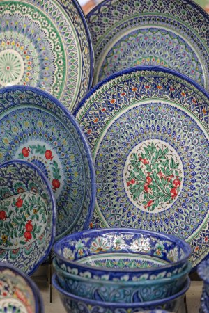 Photo for Fergana ceramics in the Samarkand market in Uzbekistan. - Royalty Free Image