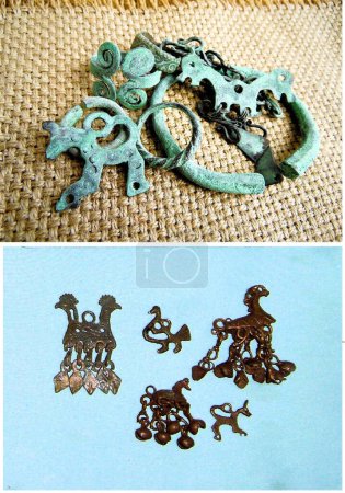 Bronzenornamente der Slawen der Kiewer Rus 8-11 Jahrhunderte, antike Bronzeringe, Armbänder, Anhänger und Ketten der frühen Slawen.