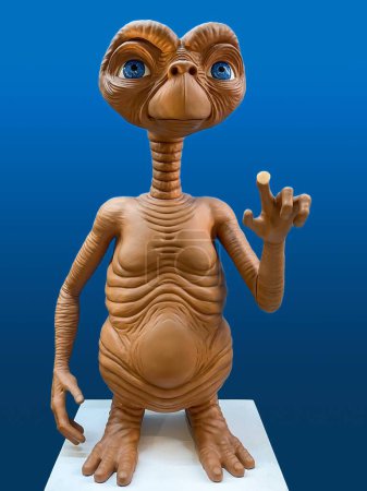 Photo for Madrid, Spain; 01-03-2024: Life-size figure of probably the most famous extraterrestrial in the world E.T. from the 1982 film E.T.: The Extra-Terrestrial - Royalty Free Image
