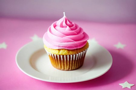 Foto de Cupcakes con glaseado de crema de mantequilla rosa sobre un fondo rosa. - Imagen libre de derechos
