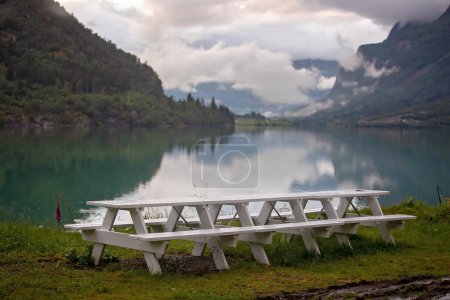 Téléchargez les photos : Beautiful panorama of amazing norwegian nature - en image libre de droit