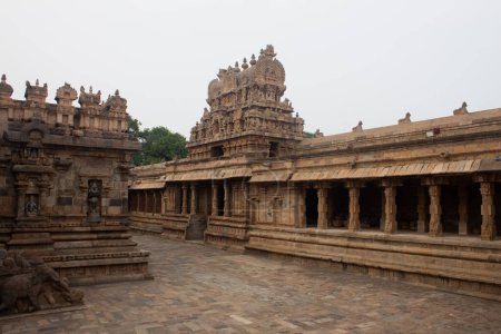Foto de El Templo Airavatesvara es un templo hindú de arquitectura Dravidian ubicado en la ciudad de Darasuram en Kumbakonam, distrito de Thanjavur en el estado indio de Tamil Nadu. - Imagen libre de derechos