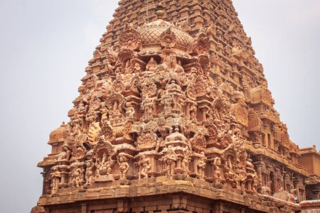 Foto de Una de las torres en el complejo de Thanjavur Big Temple (también conocido como el Thanjai Periya Kovil en idioma tamil). - Imagen libre de derechos