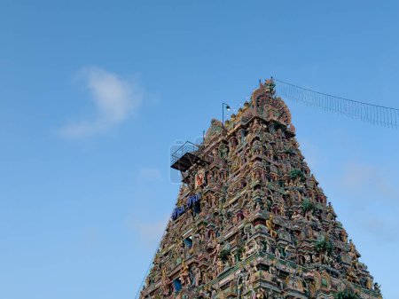 Téléchargez les photos : Belle vue sur le gopuram (tour) du temple Kapaleeshwarar, Mylapore, Chennai, Inde. Traduction française : Shiva Shiva - en image libre de droit