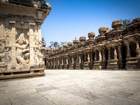 Le temple de Kailasanathar aussi appelé temple Kailasanatha, Kanchipuram, Tamil Nadu, Inde. C'est un temple hindou historique de l'ère Pallava.