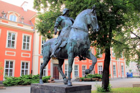 Photo for Equestrian statue of Bartolomeo Colleoni, copy of 15th-century Italian original, in the courtyard of Czapski Palace, Warsaw Academy of Fine Arts, Warsaw, Poland - July 4, 2012 - Royalty Free Image