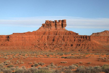 Téléchargez les photos : Intéressante formation rocheuse le long de la Valley of the Gods Road, Utah - en image libre de droit