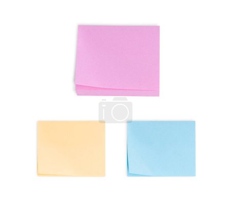 Téléchargez les photos : Papier carrée en trois couleurs isolé sur fond blanc - en image libre de droit