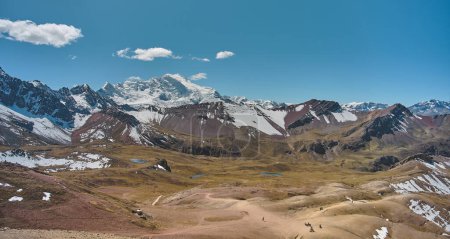Téléchargez les photos : Vue panoramique de la montagne Ausangate, Pérou Amérique du Sud. altitude de 5200 mètres au dessus du niveau de la mer. - en image libre de droit