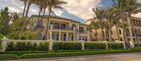 Residencia privada con casas y mansiones en Palm Beach.