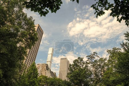 États-Unis, New York City Wtih Skyscraper autour de Central Park. ville nature paysage avec gratte-ciel. Central Park de New York. Bâtiment Central Park dans le centre-ville de Manhattan New York. Repère emblématique.