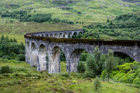 Téléchargez les photos : Glenfinnan Viaduc dans les Highlands écossais - en image libre de droit