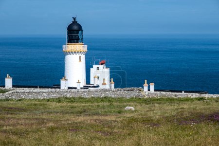 Téléchargez les photos : Dunnet Head Lighthouse, Northen Scotland road trip sur NC 500 - en image libre de droit