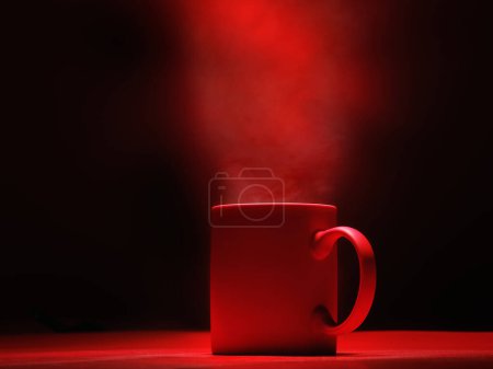 Téléchargez les photos : Tasse rouge sur la table - en image libre de droit