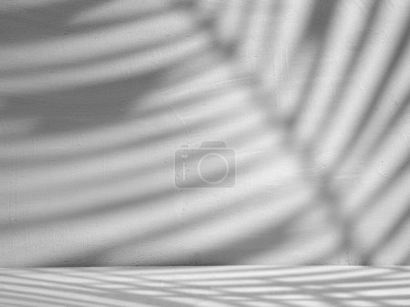 Foto de Pared de hormigón con sombras naturales, fondo abstracto - Imagen libre de derechos